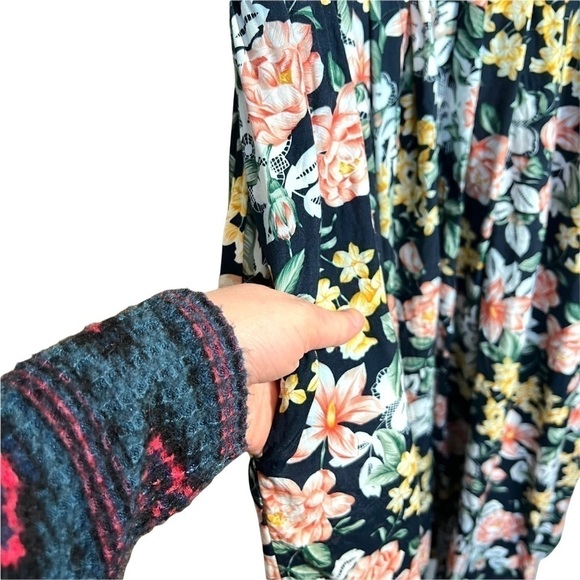 Karin Stevens Petites Vintage 80’s Floral Lace Embellished Midi Dress Size 12 - Picture 10 of 16